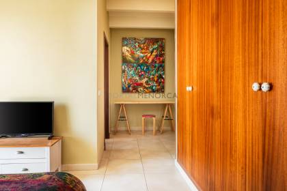 Villa moderne de 3 chambres située dans le paisible village de Trebalúger.

