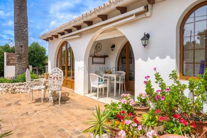 Une villa privée avec piscine à Trebalúger, Es Castell.