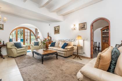 Une villa privée avec piscine à Trebalúger, Es Castell.