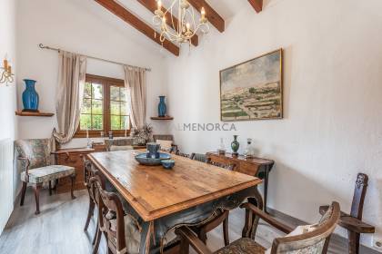 Une villa privée avec piscine à Trebalúger, Es Castell.