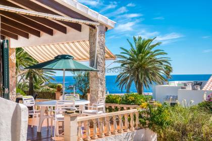 Renovated villa with sea views in S'Algar