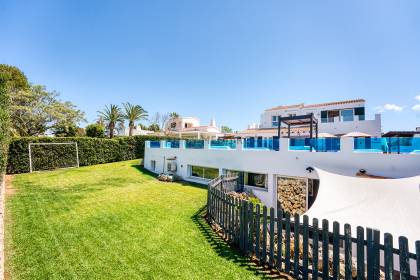 A spectacular 6 bedroom villa with annex and sea views in Binibeca