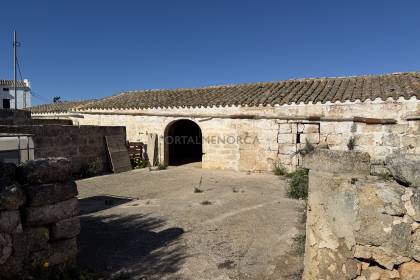 Rustic property to reform near Ciutadella.