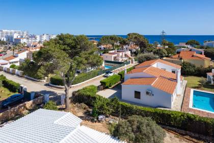 Interesting fully refurbished villa in Cala'n Bosch