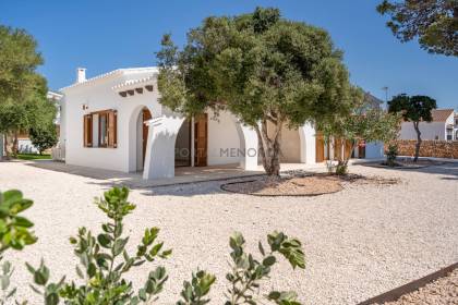 Interesting fully refurbished villa in Cala'n Bosch