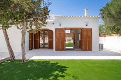 Interesting fully refurbished villa in Cala'n Bosch