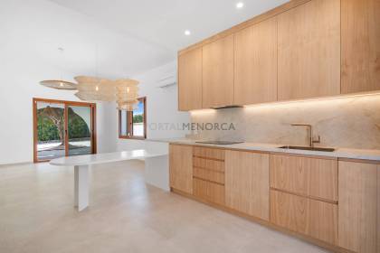 Interesting fully refurbished villa in Cala'n Bosch