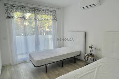 Newly refurbished apartment just 20 metres from the Santandria beach