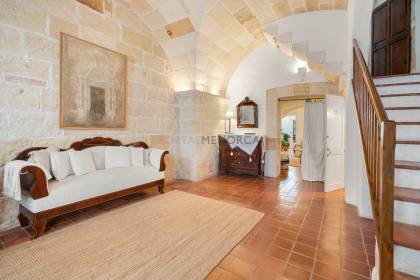 Charming house renovated with excellent taste, conserving all the characteristic elements and details of traditional Ciutadella architecture.