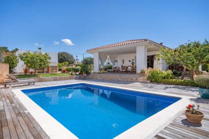 Encantador chalet de una sola planta en Sa Caleta