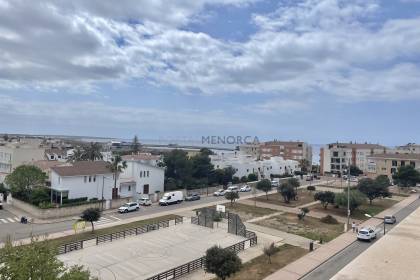 Duplex penthouse with sea views, located in the Paseo Marítimo area.