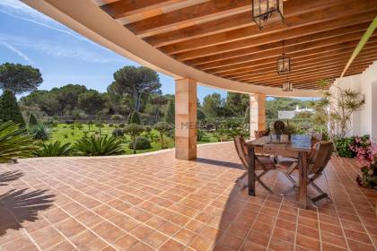 Superb chalet in the exclusive Cala Morell residential area