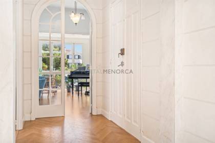 Spectacular private flat in the centre of Ciutadella.