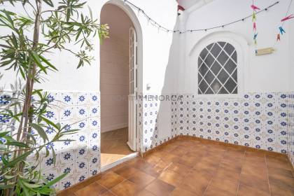 Spectacular private flat in the centre of Ciutadella.