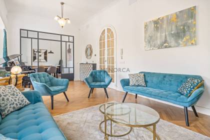 Spectacular private flat in the centre of Ciutadella.