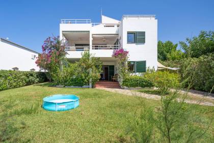 Villa just 50 m from the beach