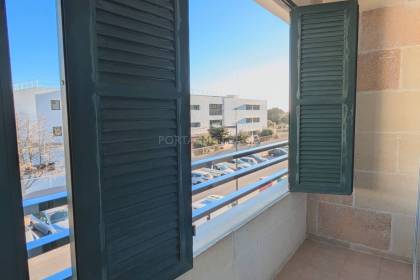 Second-floor flat with lift near Ciutadella's Seafront Promenade