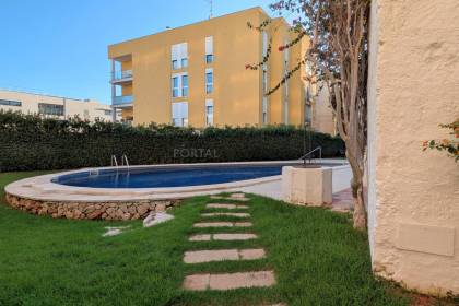 Second-floor flat with lift near Ciutadella's Seafront Promenade