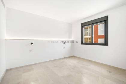 Casa en primera planta con derecho a vuelo en el centro de Ciutadella