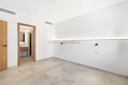 Casa en primera planta con derecho a vuelo en el centro de Ciutadella