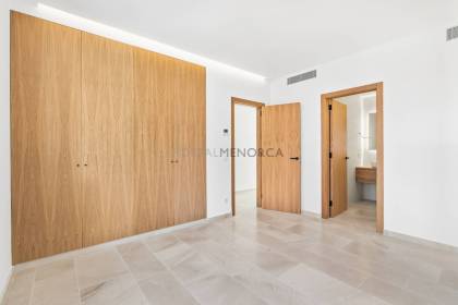 Casa en primera planta con derecho a vuelo en el centro de Ciutadella