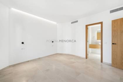 Casa en primera planta con derecho a vuelo en el centro de Ciutadella
