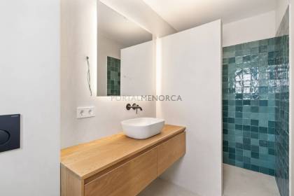 Casa en primera planta con derecho a vuelo en el centro de Ciutadella