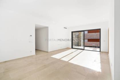 Casa en primera planta con derecho a vuelo en el centro de Ciutadella