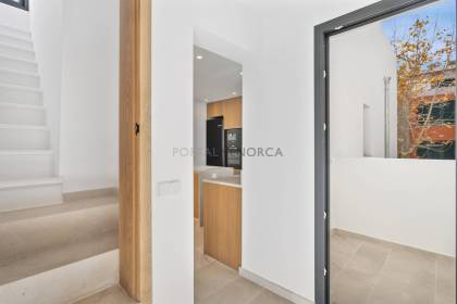 Casa en primera planta con derecho a vuelo en el centro de Ciutadella