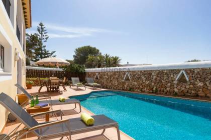 Chalet con vistas al mar en Calan Brut