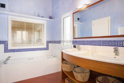 Chalet con vistas al mar en Calan Brut