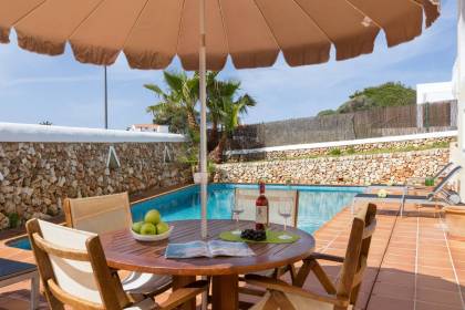 Chalet con vistas al mar en Calan Brut