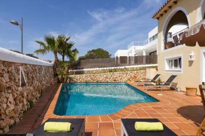 Chalet con vistas al mar en Calan Brut