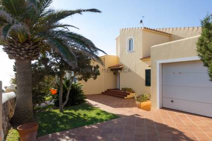 Chalet con vistas al mar en Calan Brut