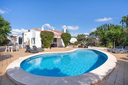 Villa avec piscine et licence touristique à Binibeca