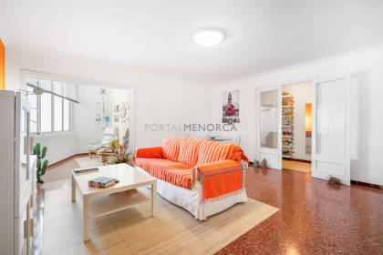 Spacious 126 m² Apartment with Lift in Ciutadella
