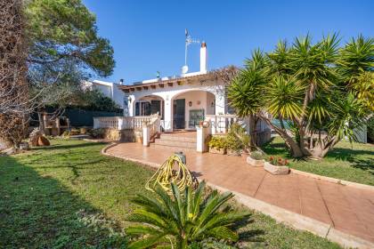 Interesting villa with tourist licence in Cala'n Bosch