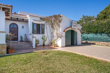 Interesting villa with tourist licence in Cala'n Bosch