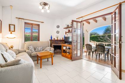 Interesting villa with tourist licence in Cala'n Bosch