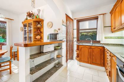 Interesting villa with tourist licence in Cala'n Bosch