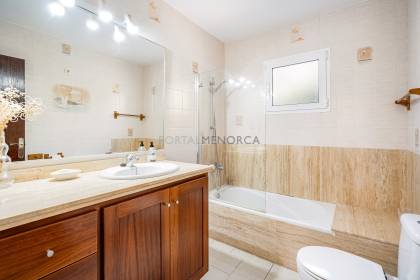 Interesting villa with tourist licence in Cala'n Bosch