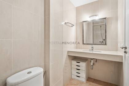 Duplex penthouse avec vue mer situé dans la zone du Paseo Marítimo.