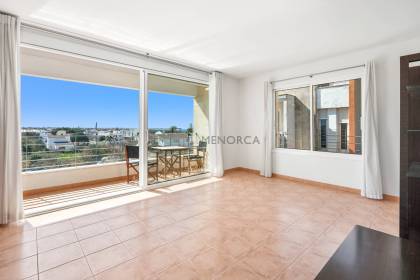 Duplex penthouse avec vue mer situé dans la zone du Paseo Marítimo.
