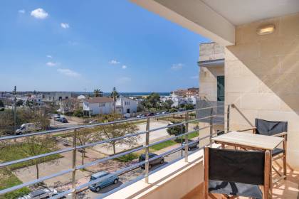 Duplex penthouse avec vue mer situé dans la zone du Paseo Marítimo.