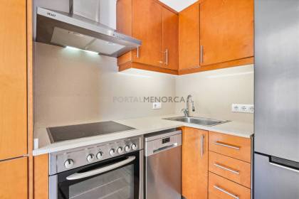 Duplex penthouse avec vue mer situé dans la zone du Paseo Marítimo.