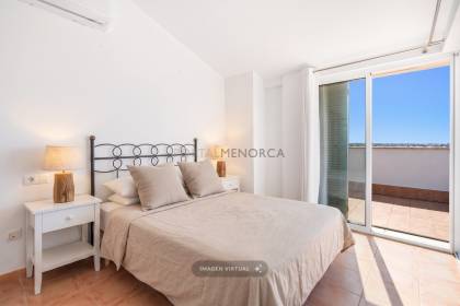 Duplex penthouse avec vue mer situé dans la zone du Paseo Marítimo.