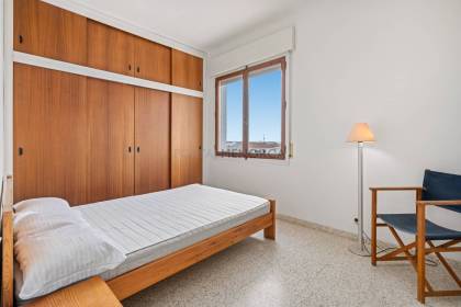 Apartment on Passeig de Sant Nicolau, with lift and south-facing orientation