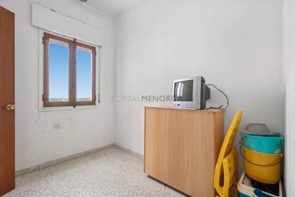 Apartment on Passeig de Sant Nicolau, with lift and south-facing orientation