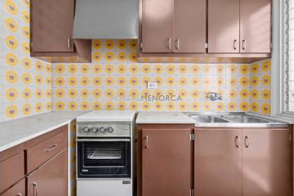Apartment on Passeig de Sant Nicolau, with lift and south-facing orientation