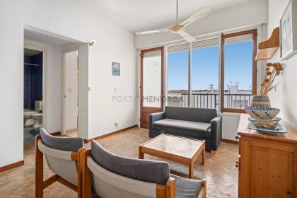 Apartment on Passeig de Sant Nicolau, with lift and south-facing orientation